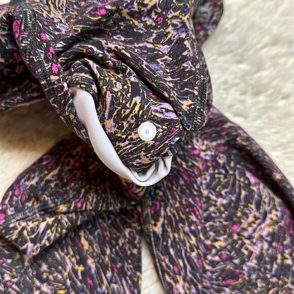 Lululemon Lululemon Invigorate High-Rise Tight 25” Size 6 Topography Multi - Picture 3 of 16